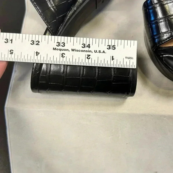 Şun and Stone Dariaa Womens Faux Leather Cut-Out Mule Sandals size 10 black - Picture 4 of 14